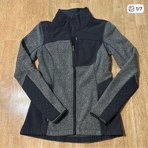 Athleta sweatshirtt